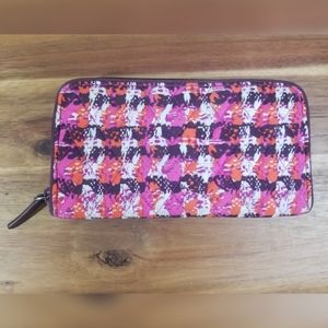Vera Bradley Houndstooth Tweed RFID Full Zip Wallet